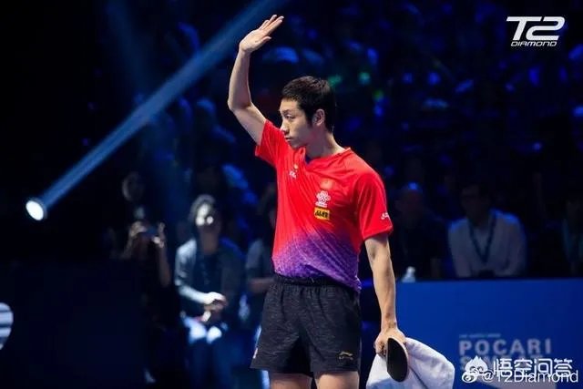 许昕晋级四强后谦虚表示，半决赛无论是对阵樊振东还是林高远自己都打不过，如何评价？