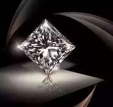 10克拉钻戒多大 10克拉钻戒价格大概是多少