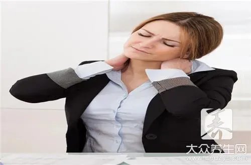 茶叶枕头更适合什么人群使用