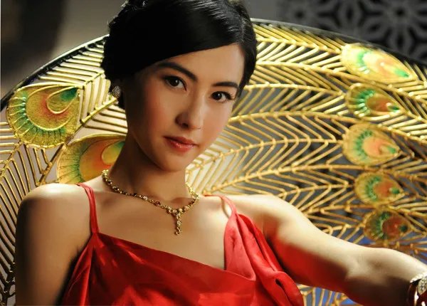 张柏芝风波未平息，谢霆锋忙晒照，无意暴露与王菲的感情状况，你怎么看？