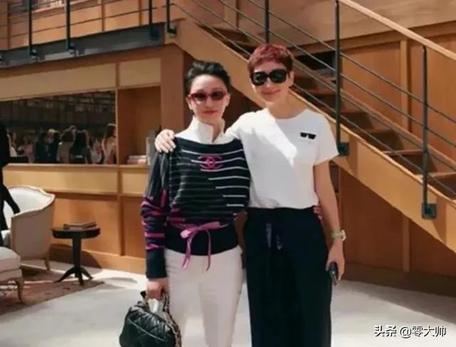 为什么elle主编离职会有这么多明星发微博？