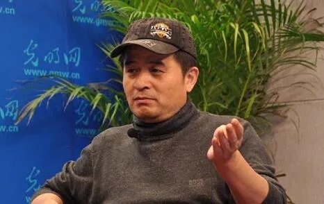 毕福剑和王二妮绯闻遭曝光 封杀后无处栖身