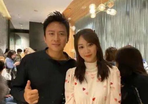 对于邓超调侃从小看杨紫老师的戏长大，你有何看法？