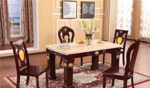 大理石餐桌好用吗 如何选购大理石餐桌