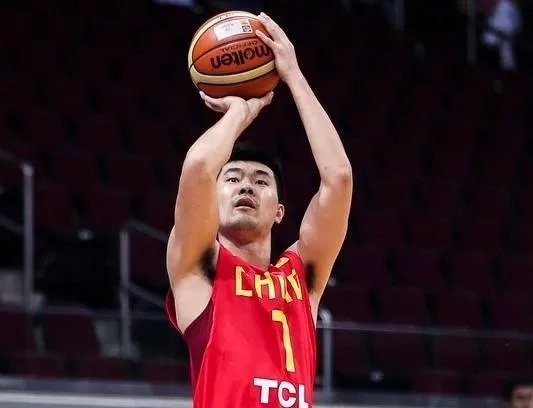 王仕鹏广东年薪是多少 王仕鹏老婆李跑家庭背景