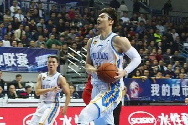 43分22篮板堪比姚明，王哲林反超22分逆转比赛，后来怎样？