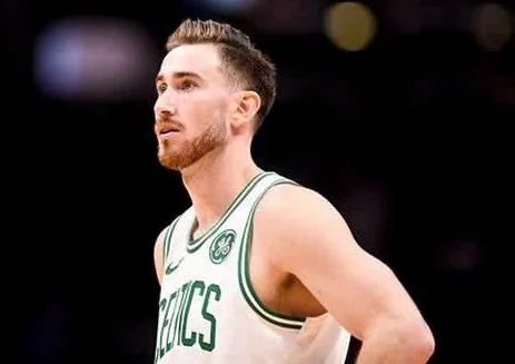 两人交手26次，杜兰特能打爆海沃德？