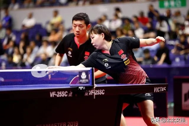 许昕晋级四强后谦虚表示，半决赛无论是对阵樊振东还是林高远自己都打不过，如何评价？