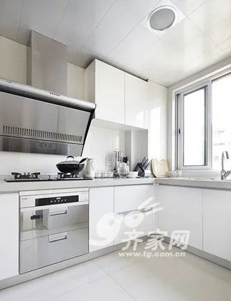 懒人装修有绝招 酷男装修100平3室简约品味家