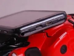 摩托罗拉MT917评测—细节动人