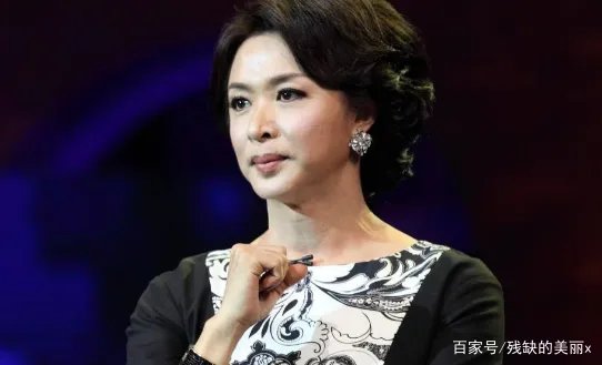 金星老公被问及如何解决生理问题时四字回应，网友：涨知识了。你怎么看？