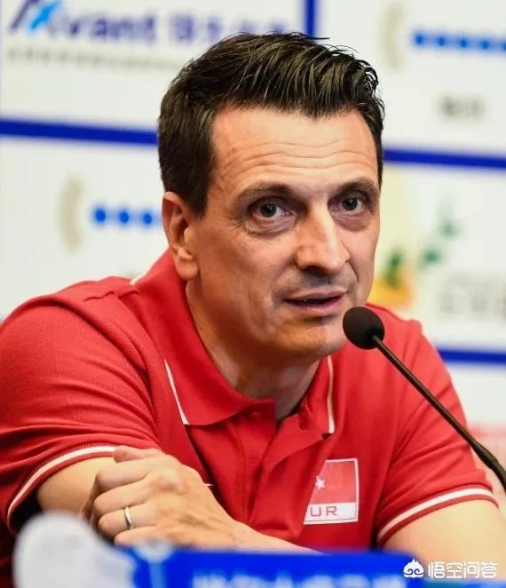 中国女排3-0横扫排行榜第一的土耳其队，对这场比赛有何评述？