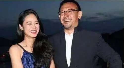 姜文这么骄傲的人，为什么会被老婆周韵“拿”得死死的？
