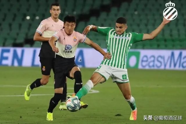 面对贝蒂斯武磊空门不进，是武磊射门不正确，还是对方神勇？