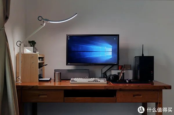 新年新面貌 — 更新布置下电脑桌面上的那些相关设备