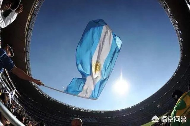 阿根廷0：2输给了哥伦比亚，那么阿根廷小组还能出线吗？