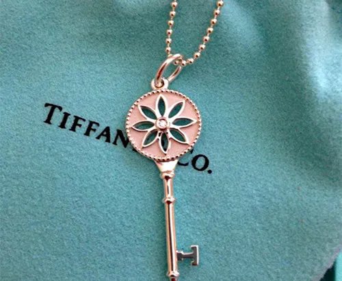 蒂芙尼项链价格是多少 选购项链有什么要注意的