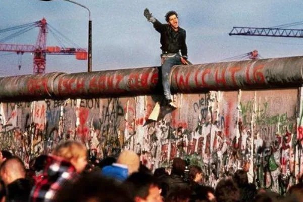 德国统一之前，东德与西德的经济状况差距很大吗？