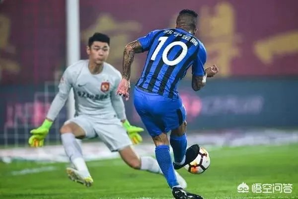 被恒大绝杀，吞执教首败，奥拉罗尤给苏宁带来了哪些变化？