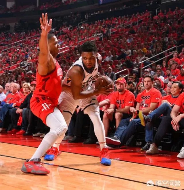 无视防守哈登轻松写意砍下准三双，火箭十人轮换大胜爵士，他们能够横扫晋级吗？