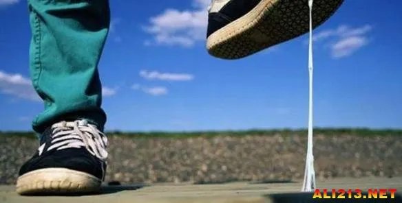 鬼屋里真有死人？美国迪士尼乐园不为人知的10个秘密