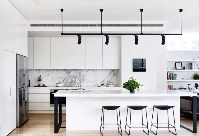 福州装修把开放式厨房搬进家，你家怕是洋气得要上天！