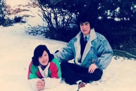 李咏年轻照片曝光 李咏哈文恋爱史揭秘