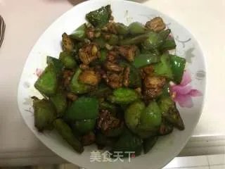 大辣椒炒肉