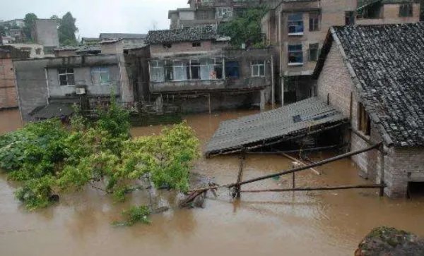 湖北哪里发洪水了