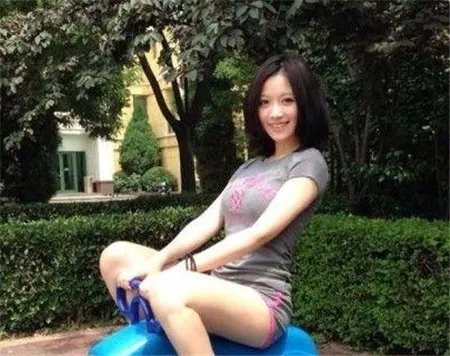 姚贝娜去世一周年 唯有音乐可以悼念