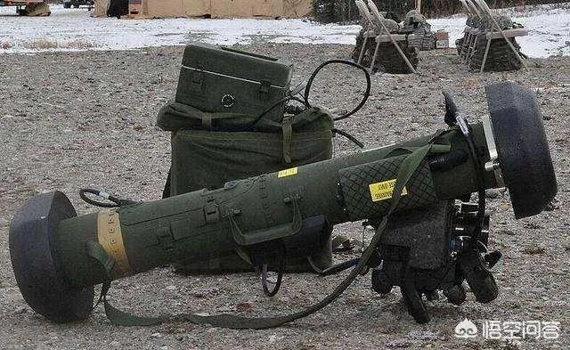 现在单人反坦克导弹这么发达,如果陆军配备成班级武器,是不是坦克就没什么用了？