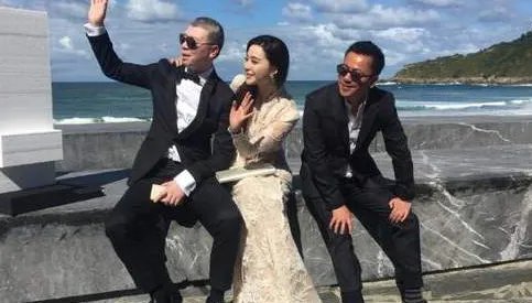 与王中磊一见钟情，如今结婚25年的人是谁？