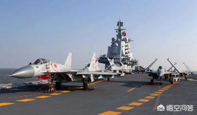 航母遇到风浪时，战机如何保持稳定？