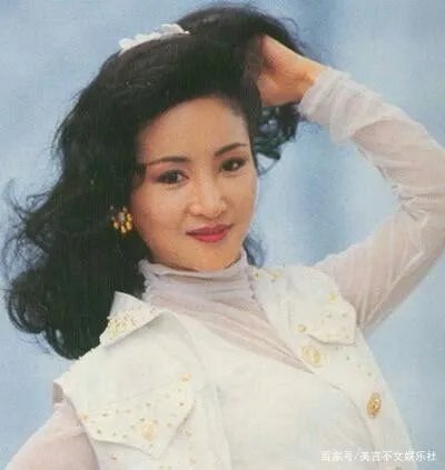 狄波拉：10日定情谢贤，28岁生谢霆锋被称赌王私生子，有何隐情？