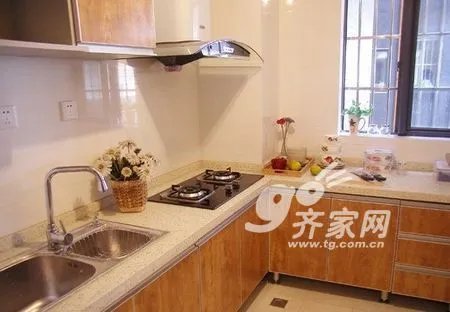 阳台变榻榻米书房 成都妈妈12万装咖啡小屋