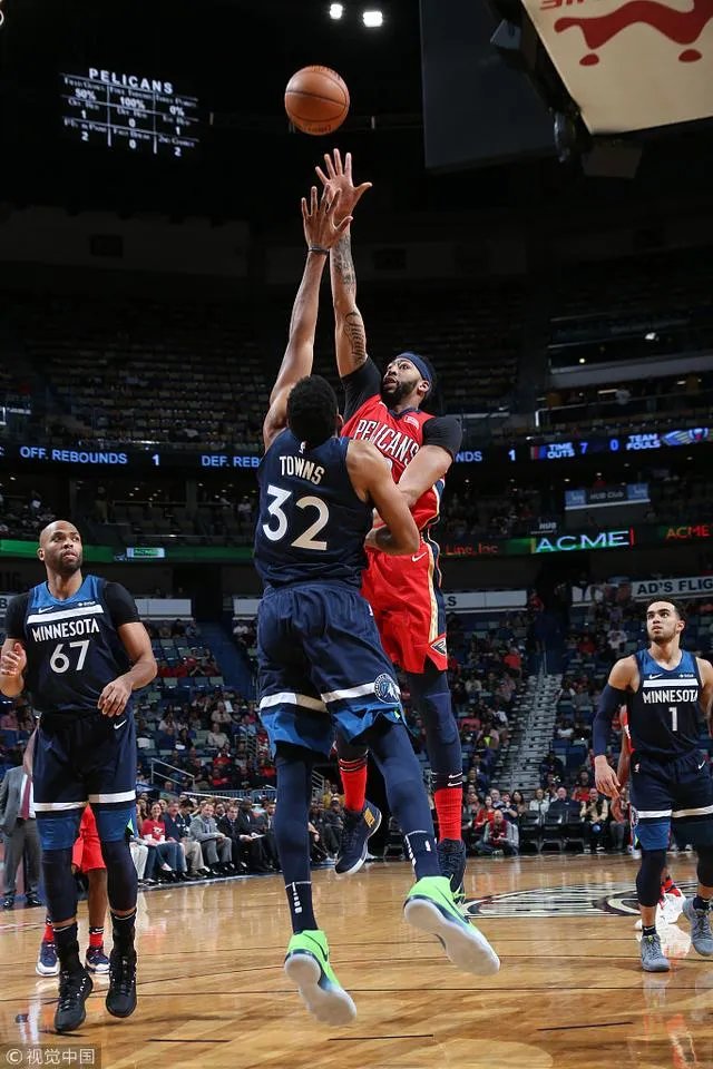 为什么会连续两天詹姆斯和浓眉哥被吹而两次t驱逐？