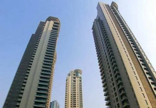 为何在辽宁阜新56平米住房售2万的情况很常见呢？