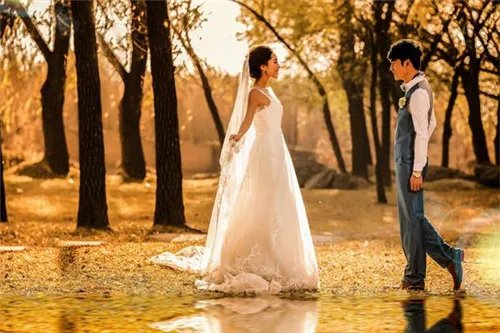 北京婚纱店排行榜 北京拍婚纱照多少钱