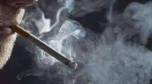 孕妇吸二手烟的危害有哪些呢？