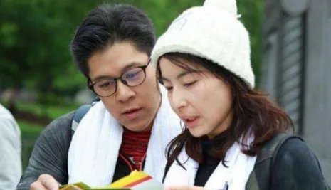 郭晶晶说话多有魅力：狂飙粤语毫不怯场，想不到比本地人还正宗，如何看？