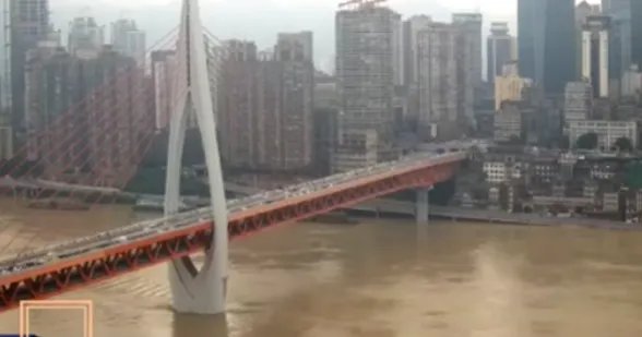 洪水漫上重庆主城，现场的情况是什么？