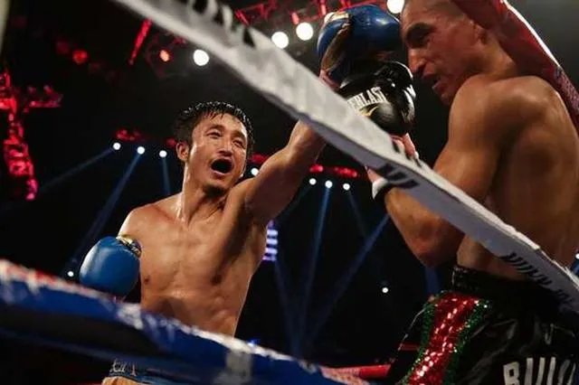 邹市明痛失金腰带，赛后痛哭宣布退役，你怎么看？