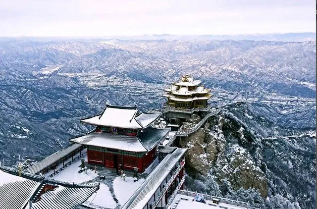 老君山冬天的雪景好看吗？