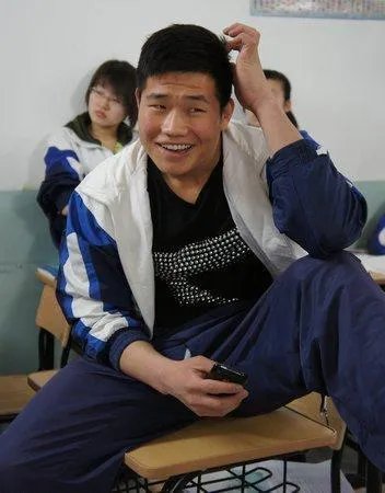 爆红的张一山与学霸“嘎子哥”相比, 就差一个抱得美人归了么？