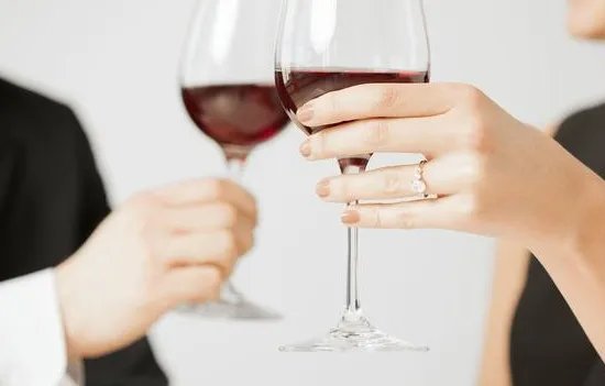 中保协就新员工因拒喝领导酒被打发声