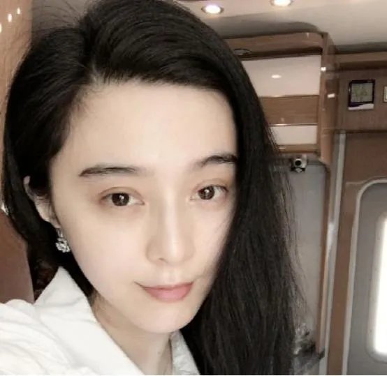 如何看待赵薇和范冰冰之间的真实关系？