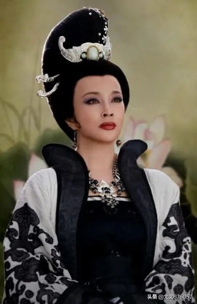 您觉得影视演员刘晓庆真的是不老女神吗？