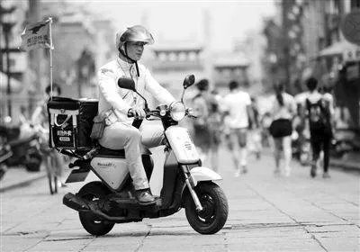 电动车借道天桥违法吗？