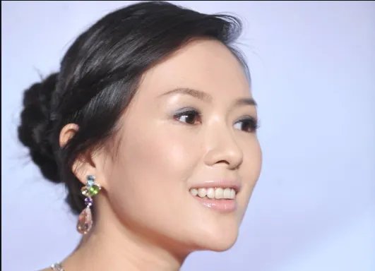 汪峰带女儿探班，章子怡索要抱抱被嫌弃，什么感受？