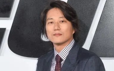 康成浩多少岁了